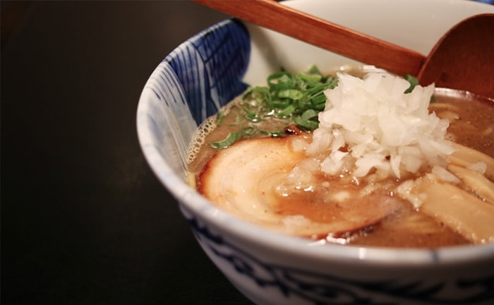 【青森煮干し中華そば JIN (ジン)】濃厚の中に素材が生きている極煮干しラーメン