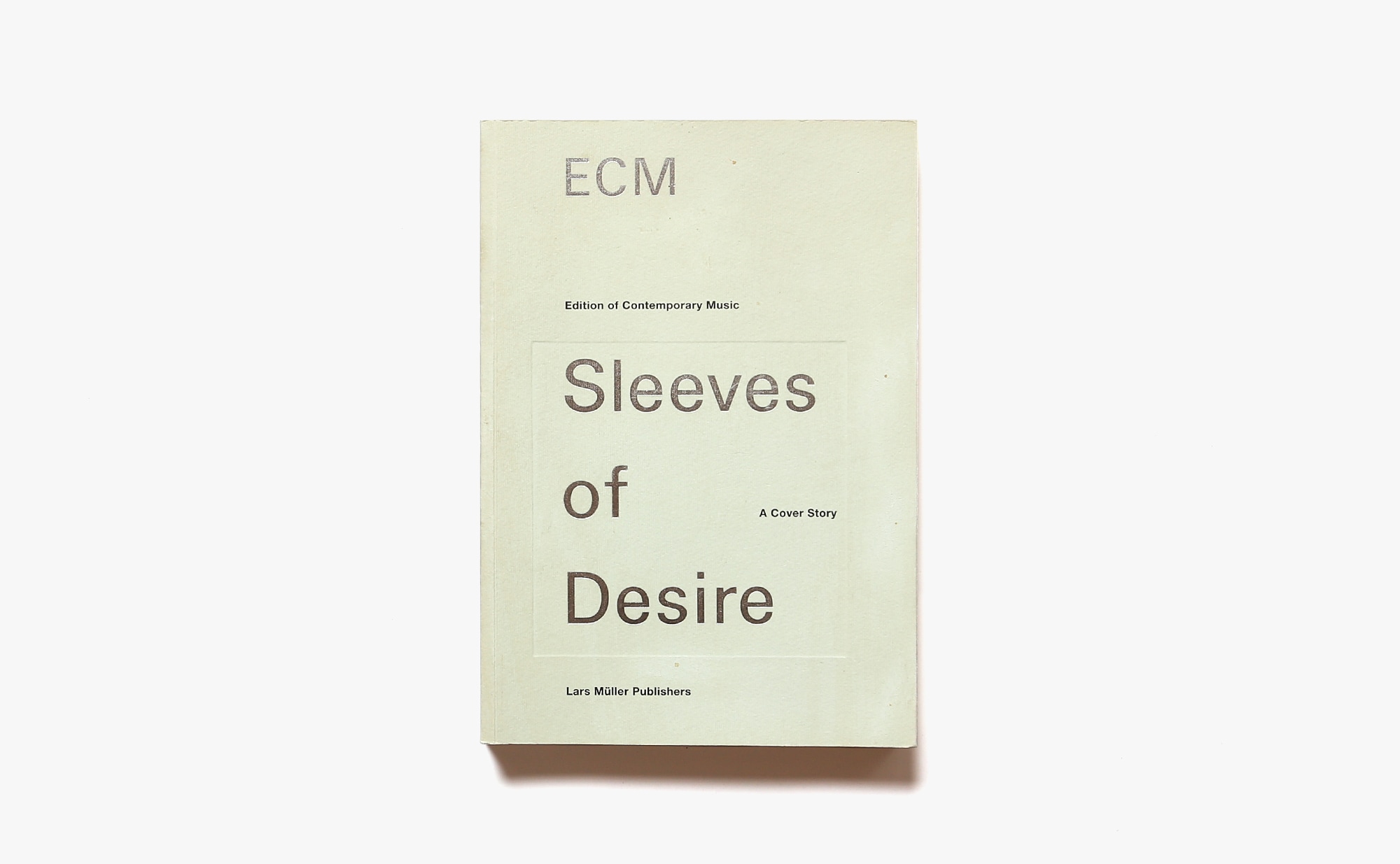 人気商品超目玉 目玉商品 【ジャケット写真集】ECM : Sleeves of