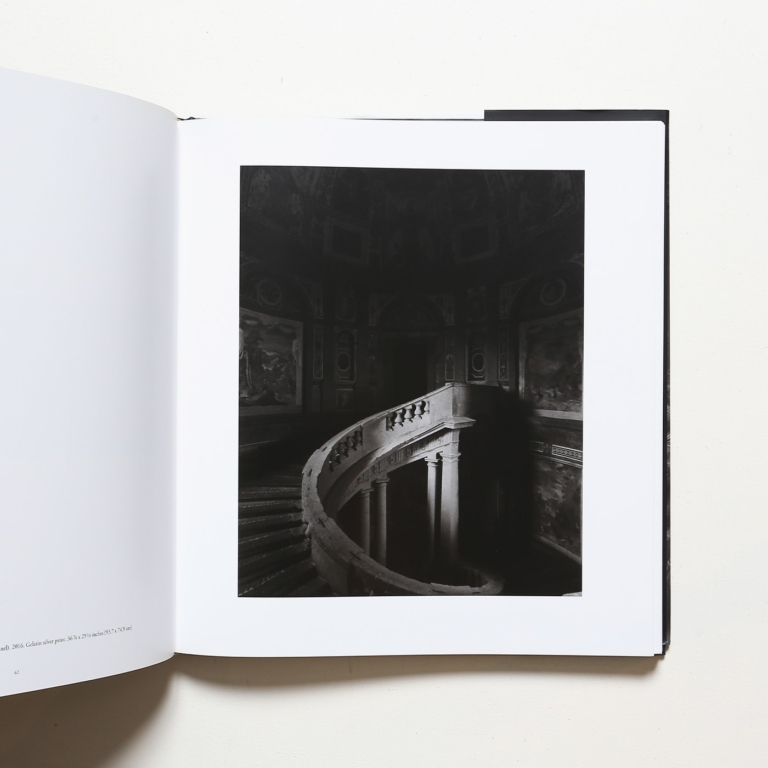 Hiroshi Sugimoto: Gates of Paradise　杉本博司 杉本博司 Sugimoto : Gates of Paradise
