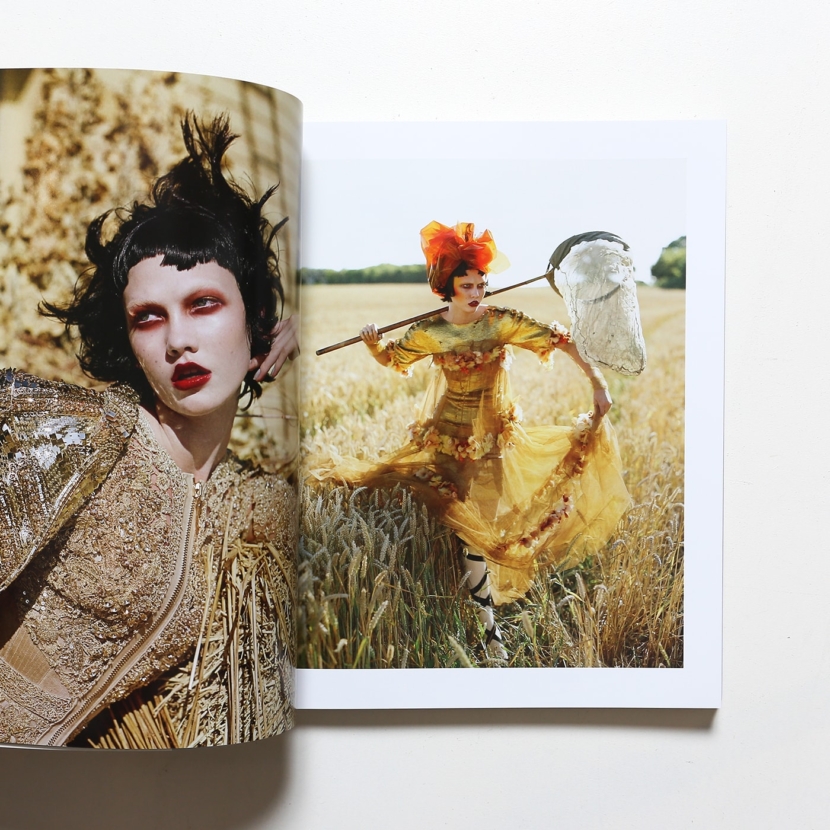 Tim Walker: Story Teller | ティム・ウォーカー | nostos books