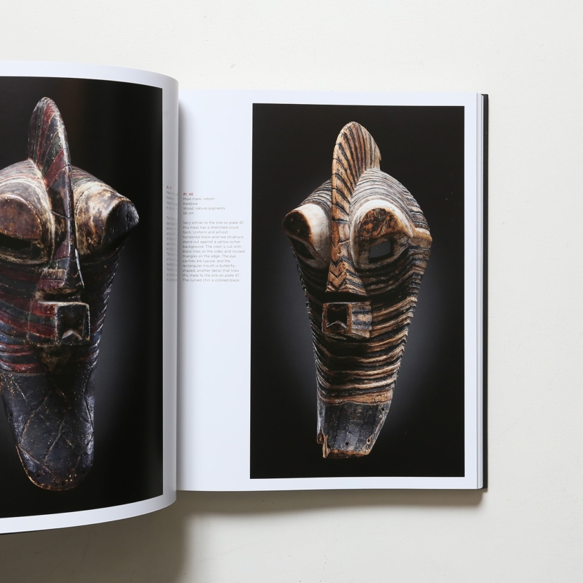 Kifwebe: A Century of Songye and Luba Masks nostos books ノストスブックス