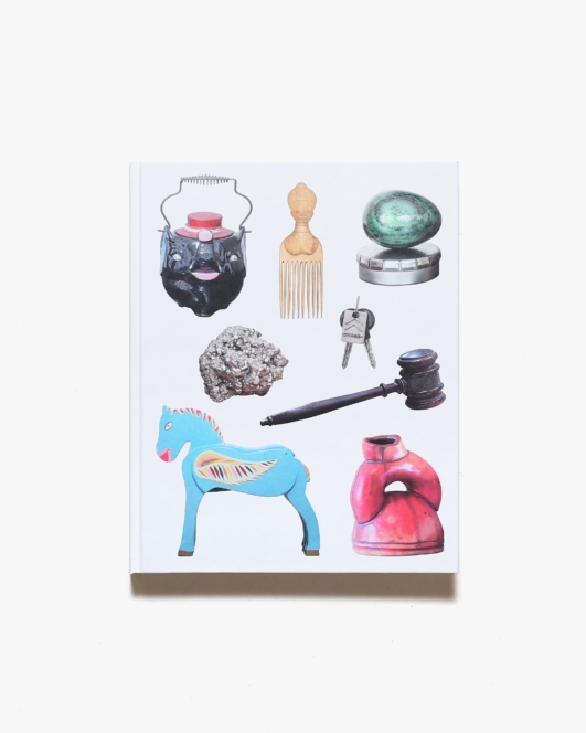 Elisabeth Smolarz: Encyclopedia of Things