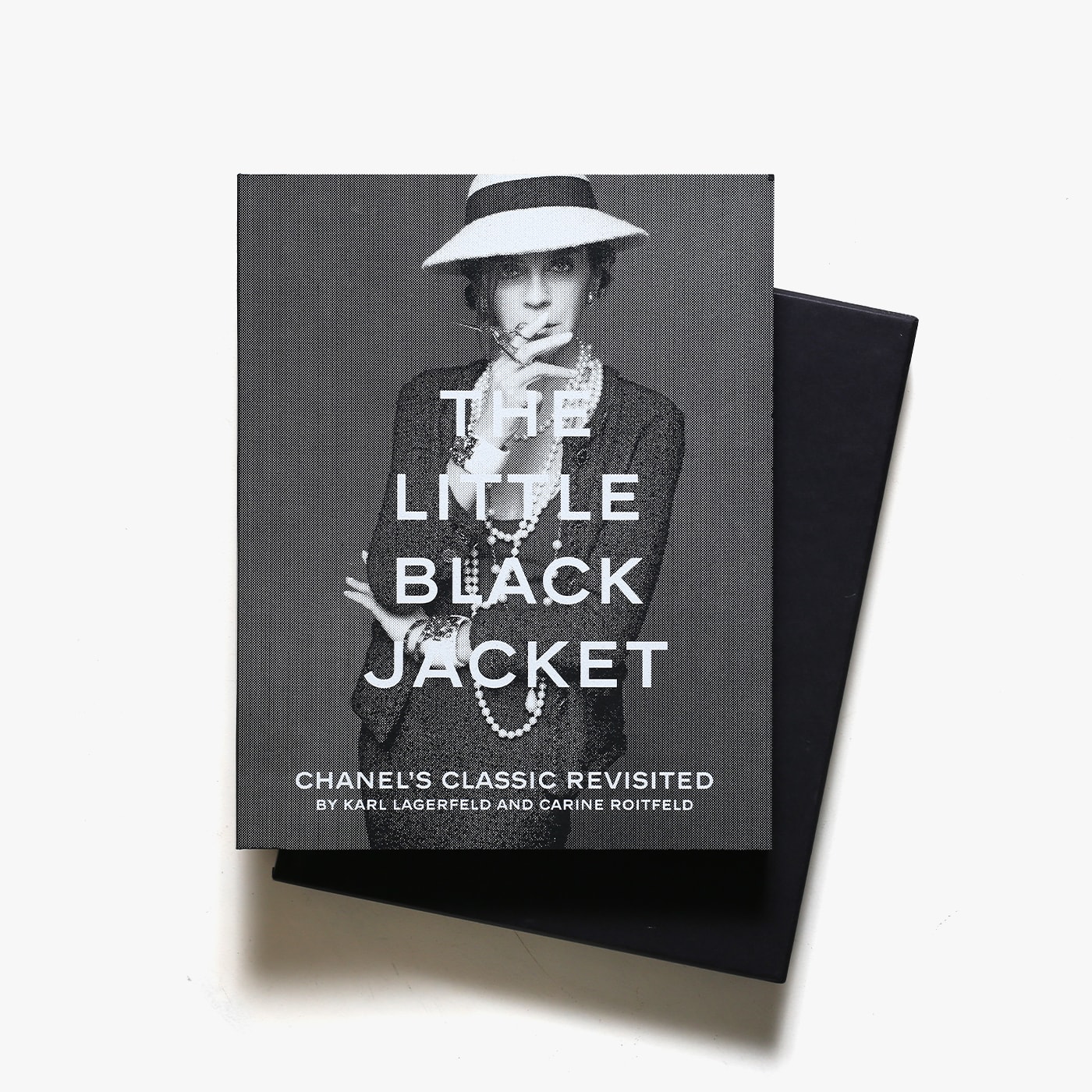 売上実績NO.1 シャネルの写真集「THE LITTLE BLACK JACKET」 アート 