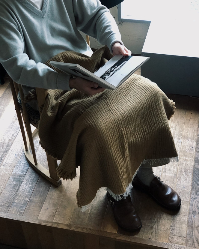 lambwoolcupro blanket stole c/#ゴールド | Watanabe Textile