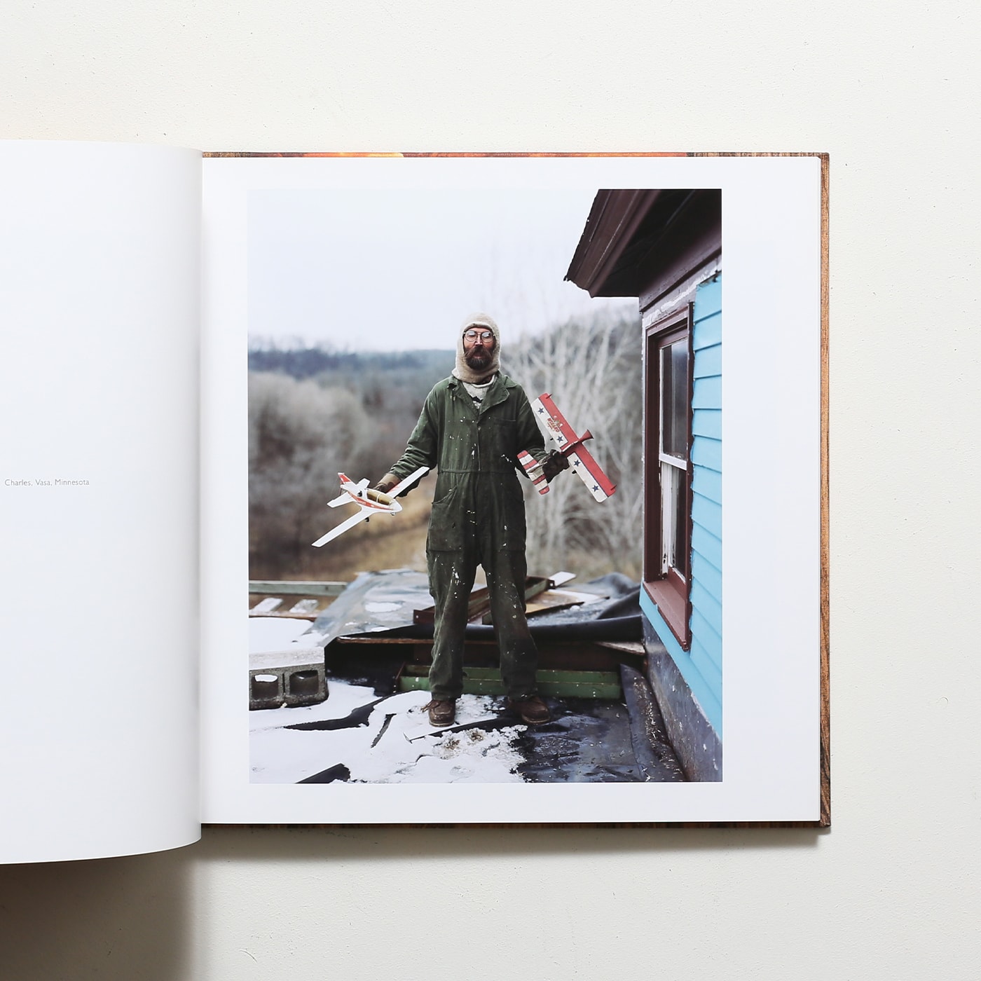 Alec Soth: Sleeping by The Mississippi