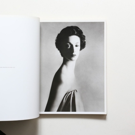 Woman in the Mirror | Richard Avedon リチャード・アヴェドン 写真集 | nostos books ノストスブックス