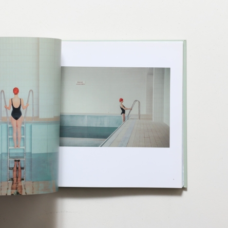 Swimming Pool | Maria Svarbova マーリア・シュヴァルボヴァー | nostos books ノストスブックス