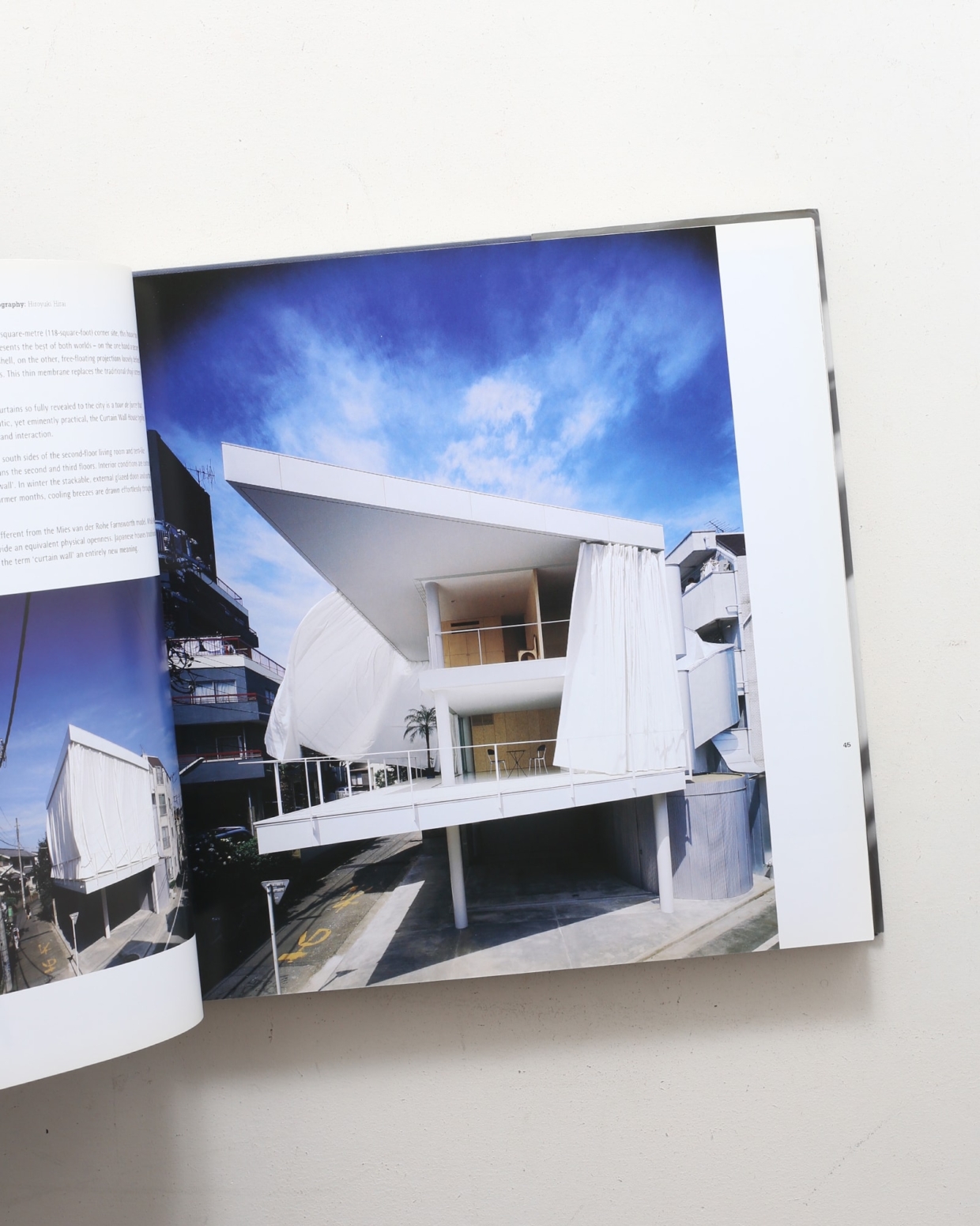 マスタ-ズ・オブ・ライト Ｄｅｓｉｇｎｉｎｇ　ｔｈｅ　ｌｕｍｉｎｏｕｓ　ｈｏ/グラフィック社/ピ-タ-・ハイアット（大型本） Masters of Light: Designing the Luminous House | ピーター