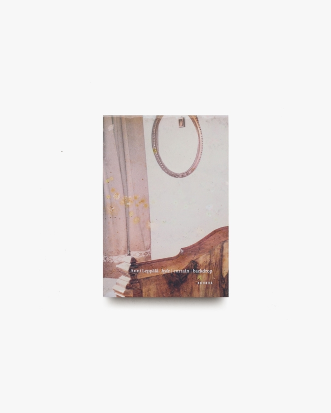 Hyle Curtain Backdrop | Anni Leppala アンニ・レッパラ
