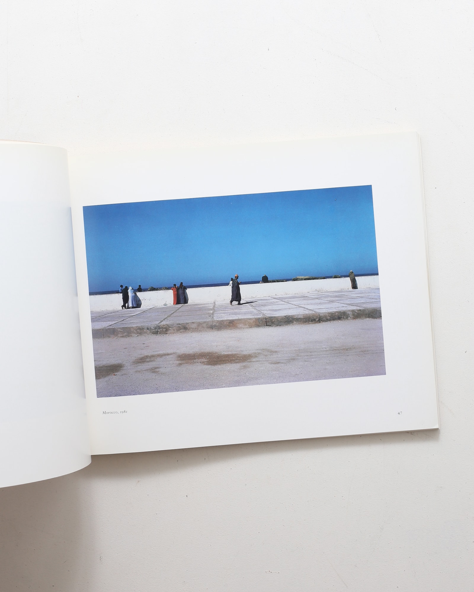 New Color - Photographs 1978-1987 by Harry Callahan - YouTube
