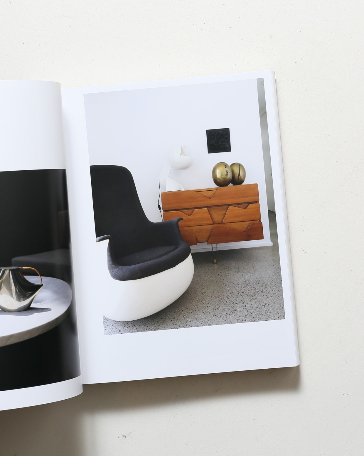 Ronnie Sassoon 作品集 SELECTION: ART, ARCHITECTURE AND DESIGN FROM THE COLLECTION