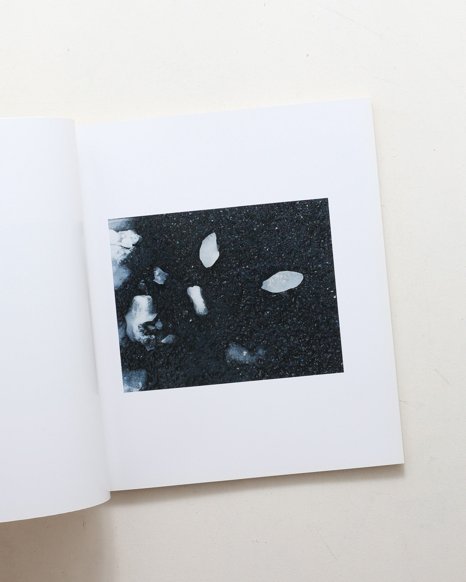 nsts-21052