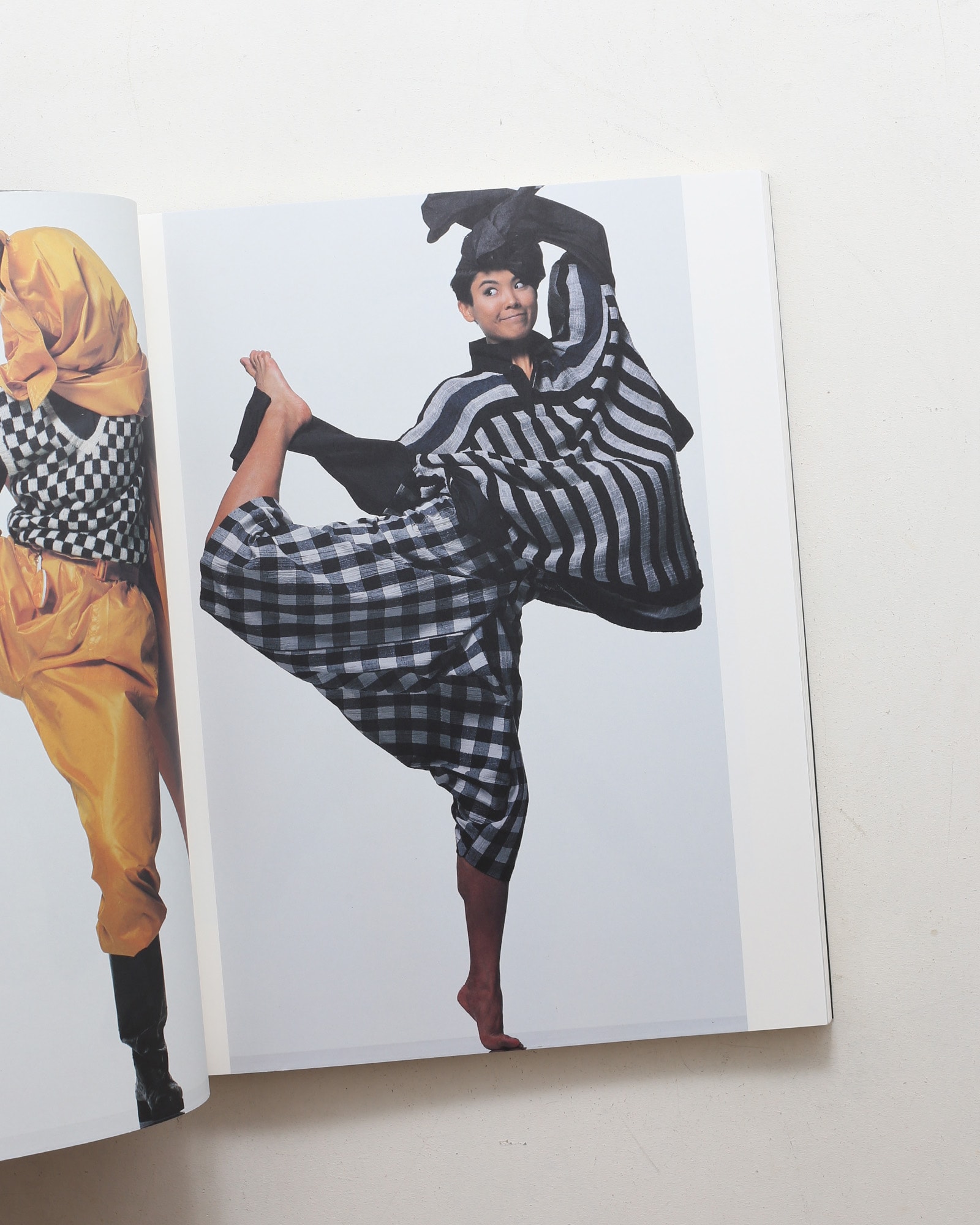 ISSEY MIYAKE 一生たち MDS 1970-1985 一生たち Issey Miyake ＆ Miyake Design Studio 1970-1985 | nostos