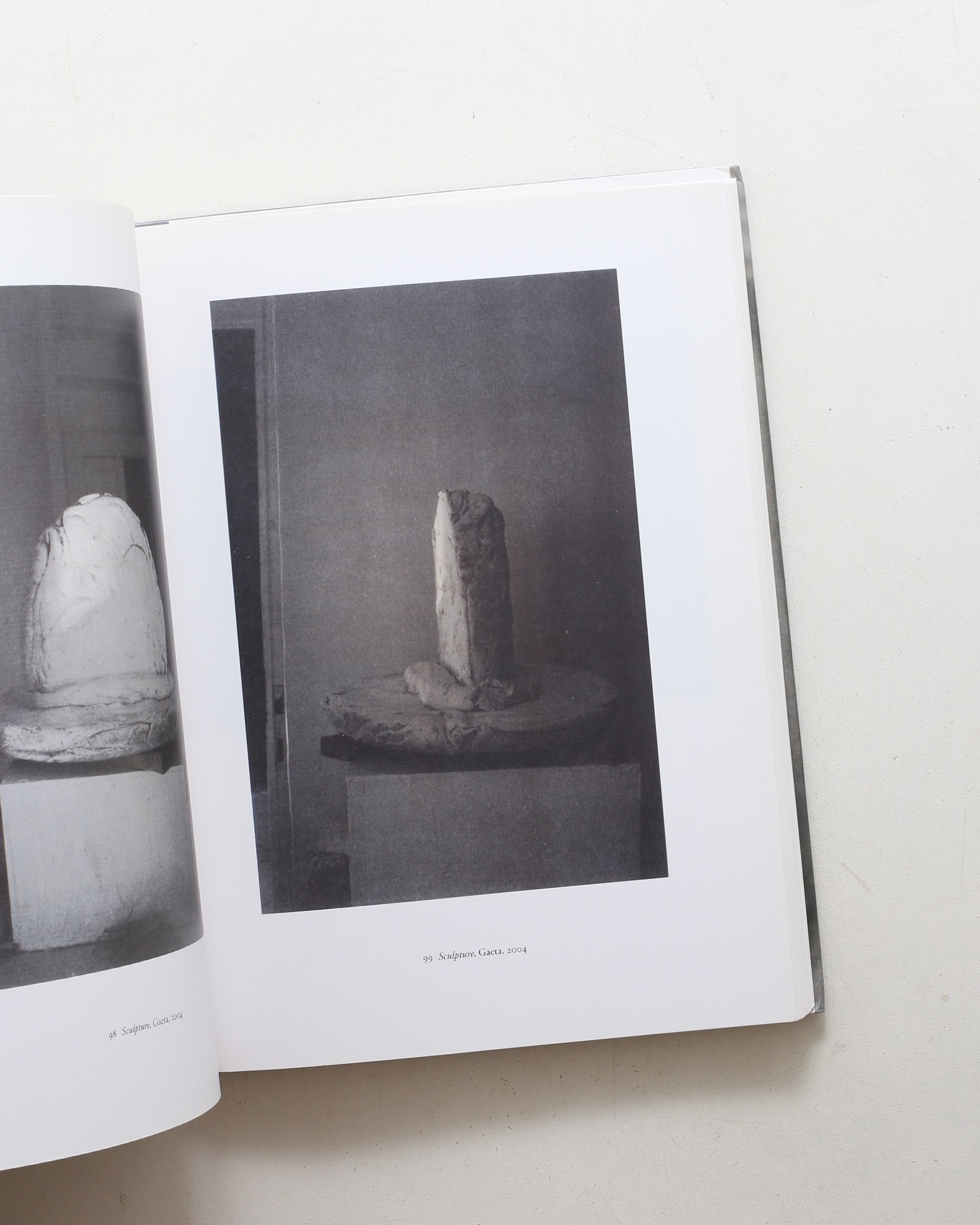 Cy Twombly: Photographs 1951-2007 | nostos books ノストスブックス