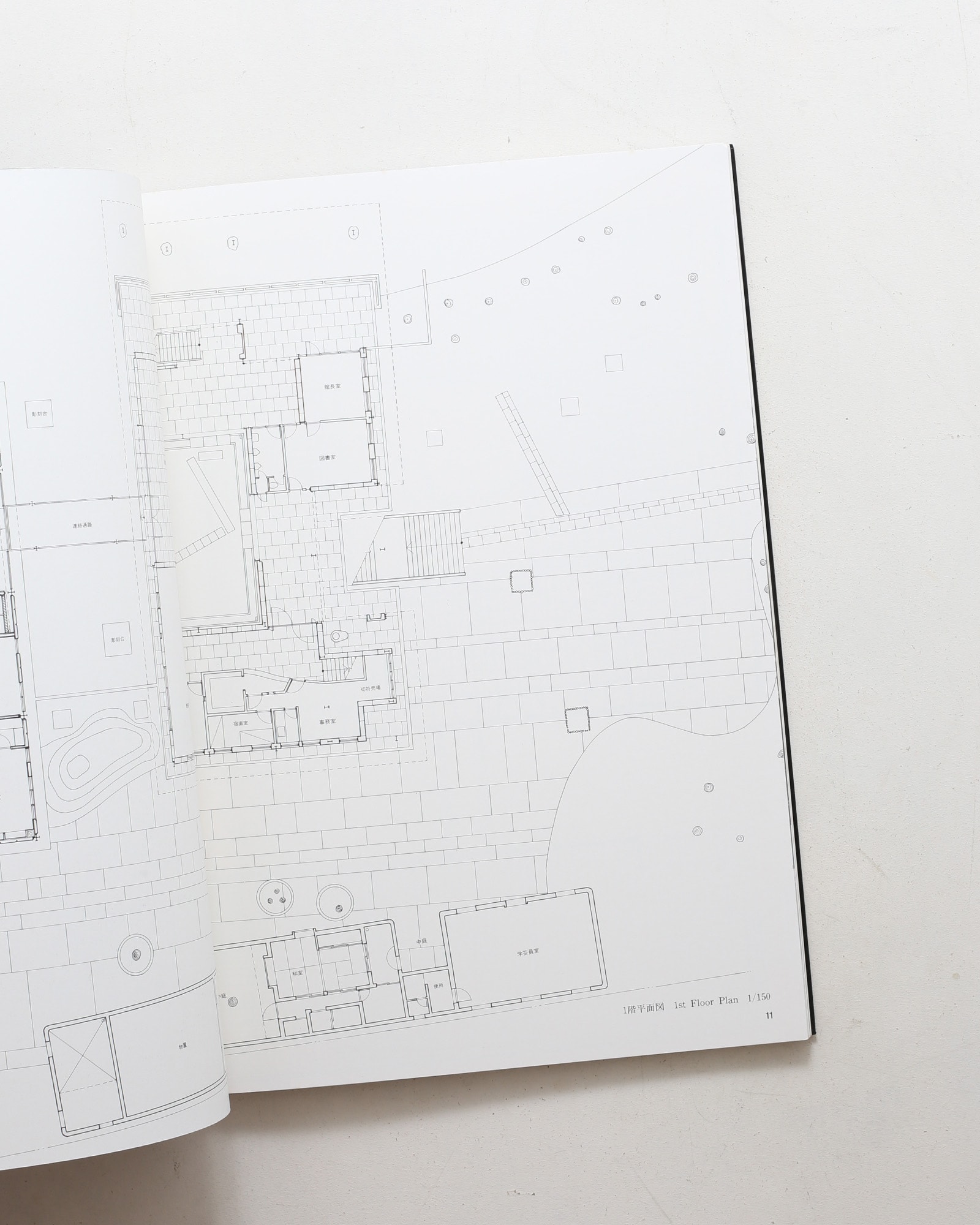 SPACE DRAWINGS 世界建築設計図集 3 坂倉建築研究所：神奈川県立近代美術館、群馬県立女子大学