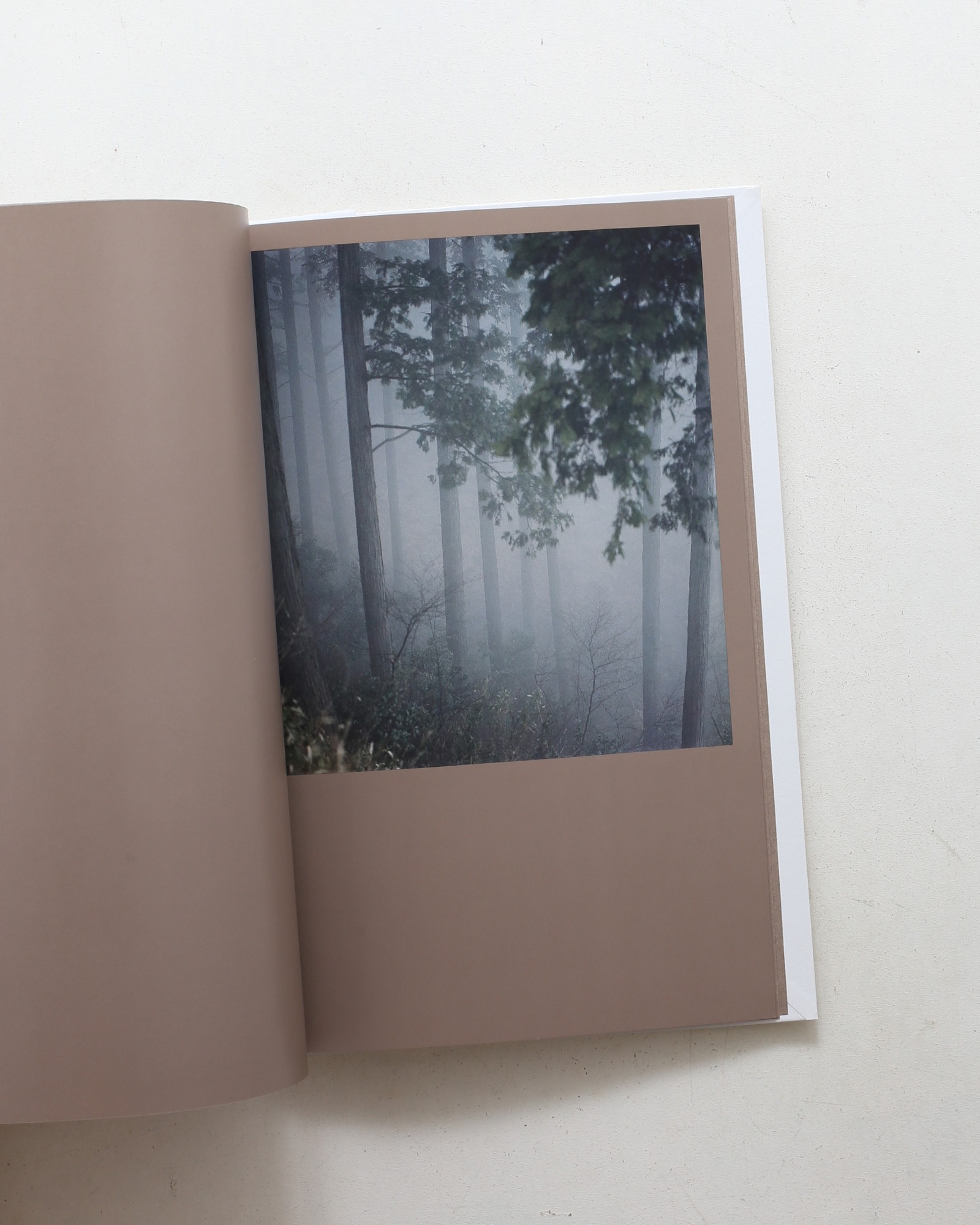 The Civil Dawns | Darren Almond | nostos books ノストスブックス