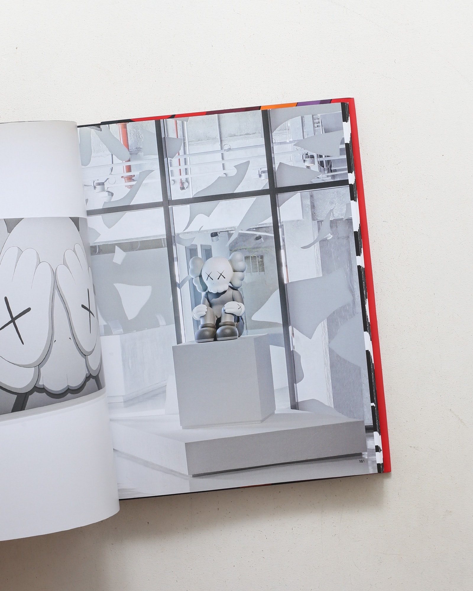 kaws he eats alone 洋書 カウズ図録カタログ 作品集 kaws he eats alone 洋書 カウズ図録カタログ 作品集 KAWS: He Eats