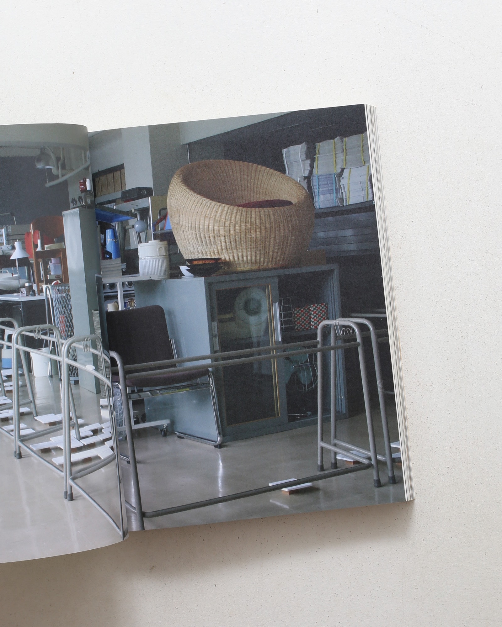 LONG LIFE STYLE 01: D&DEPARTMENT PROJECT 2003-2005