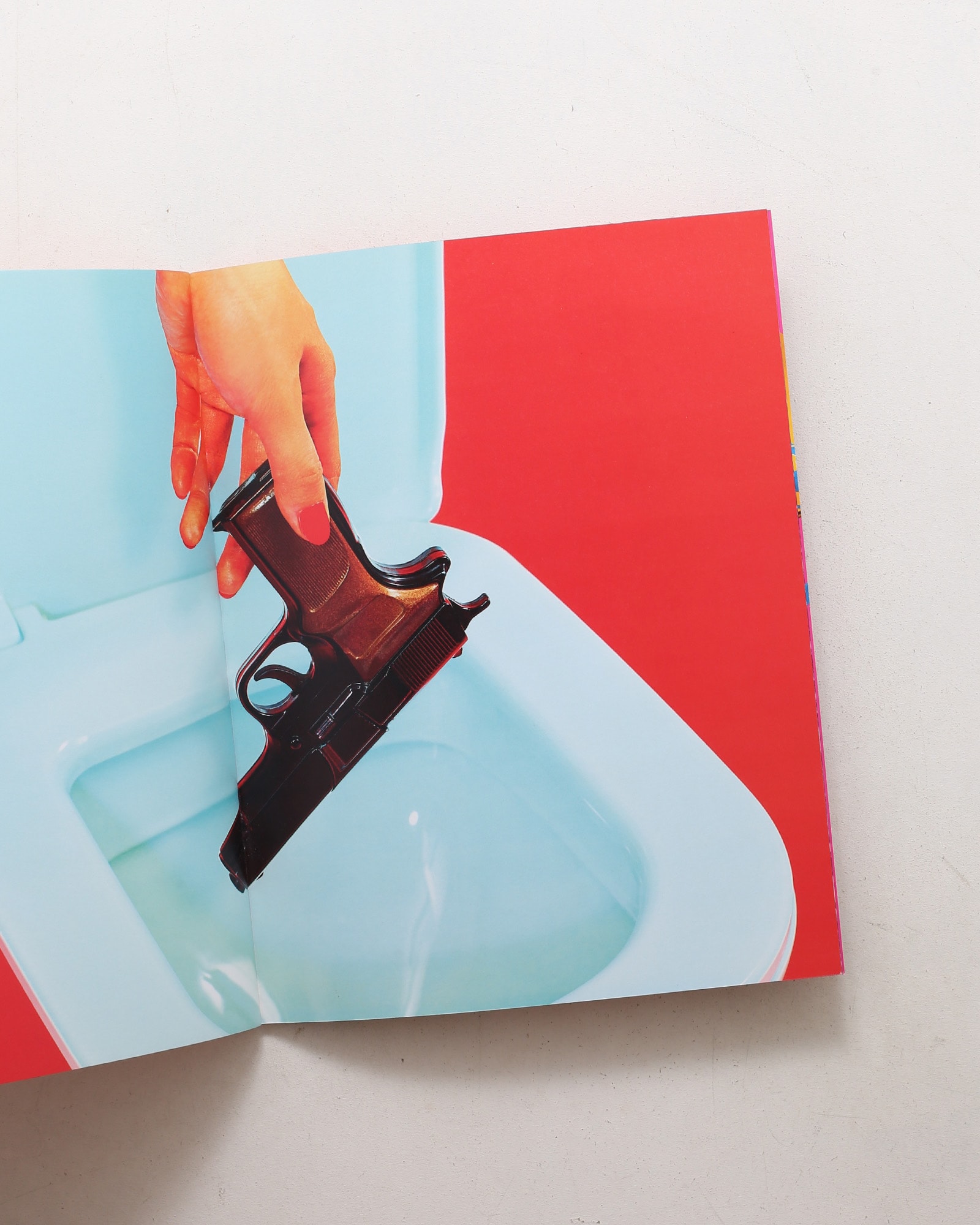Toiletpaper Magazine 16