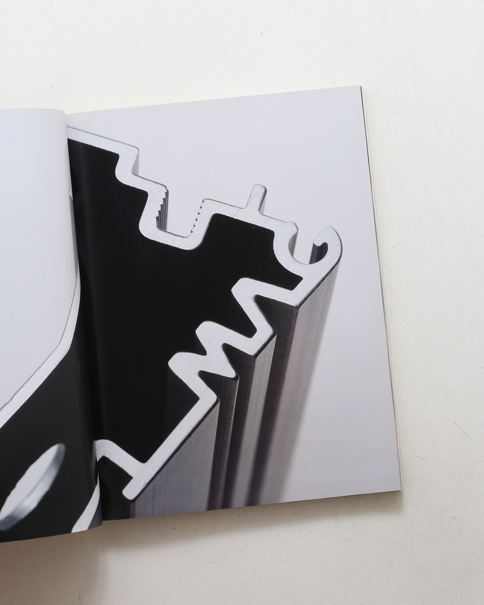 アイデア No.298 GTF／Three Dimensional Projects