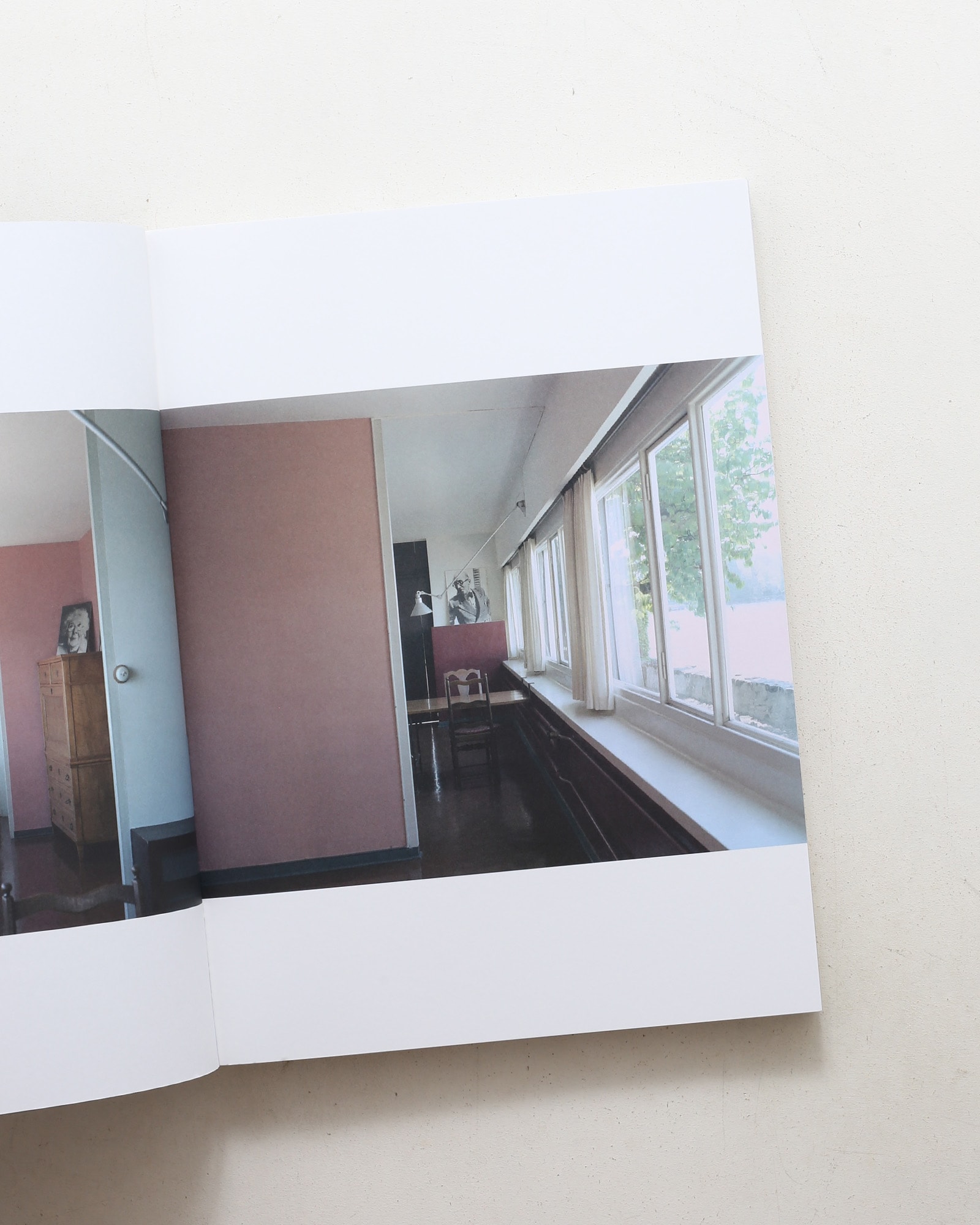 Looking Through: Le Corbusier Windows | Takashi Homma ホンマタカシ