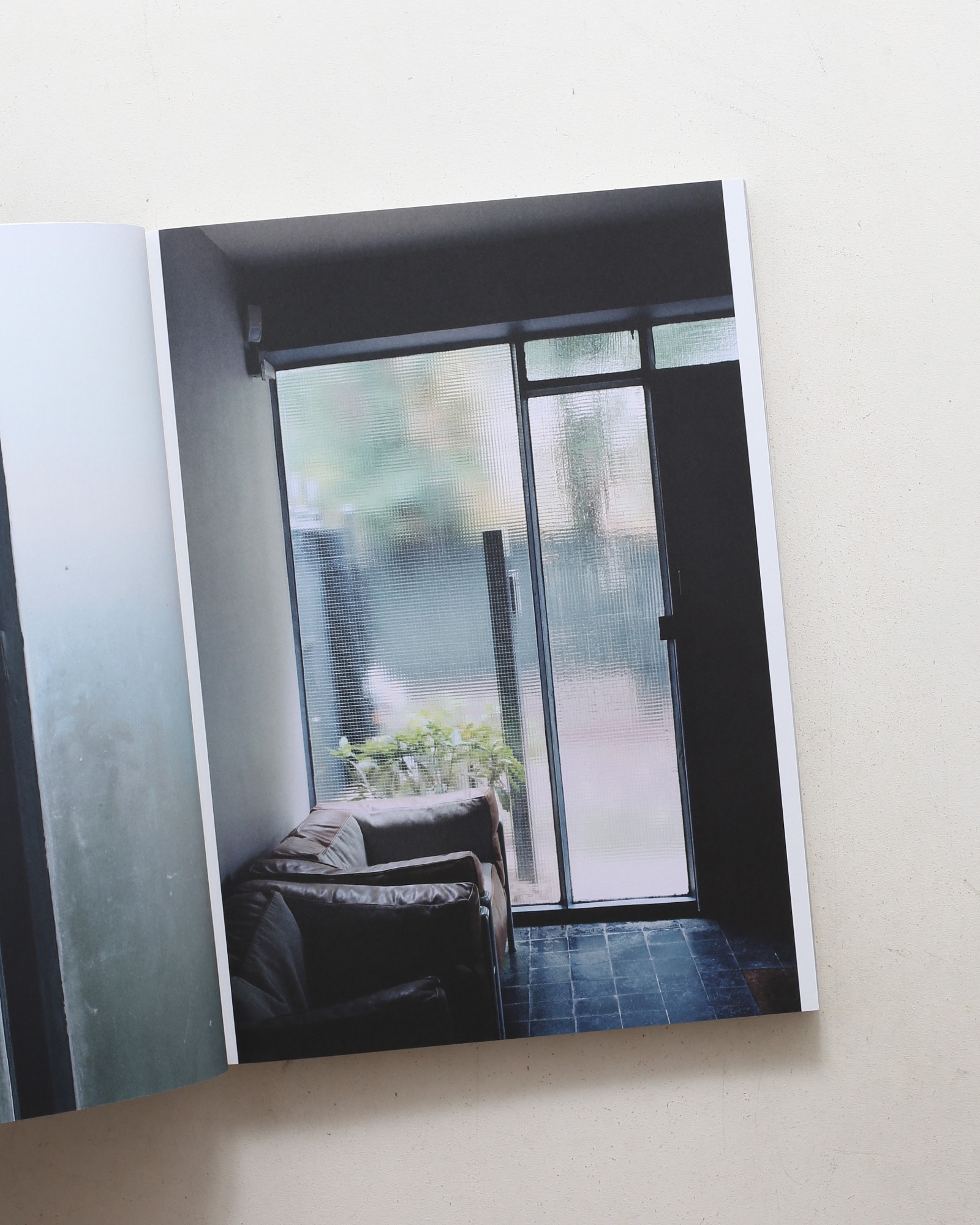 Looking Through: Le Corbusier Windows | Takashi Homma ホンマタカシ