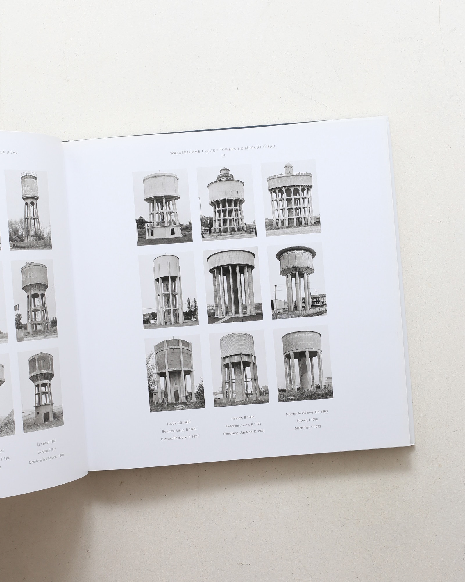 Typologies of Industrial Buildings | Bernd Becher、Hilla Becher