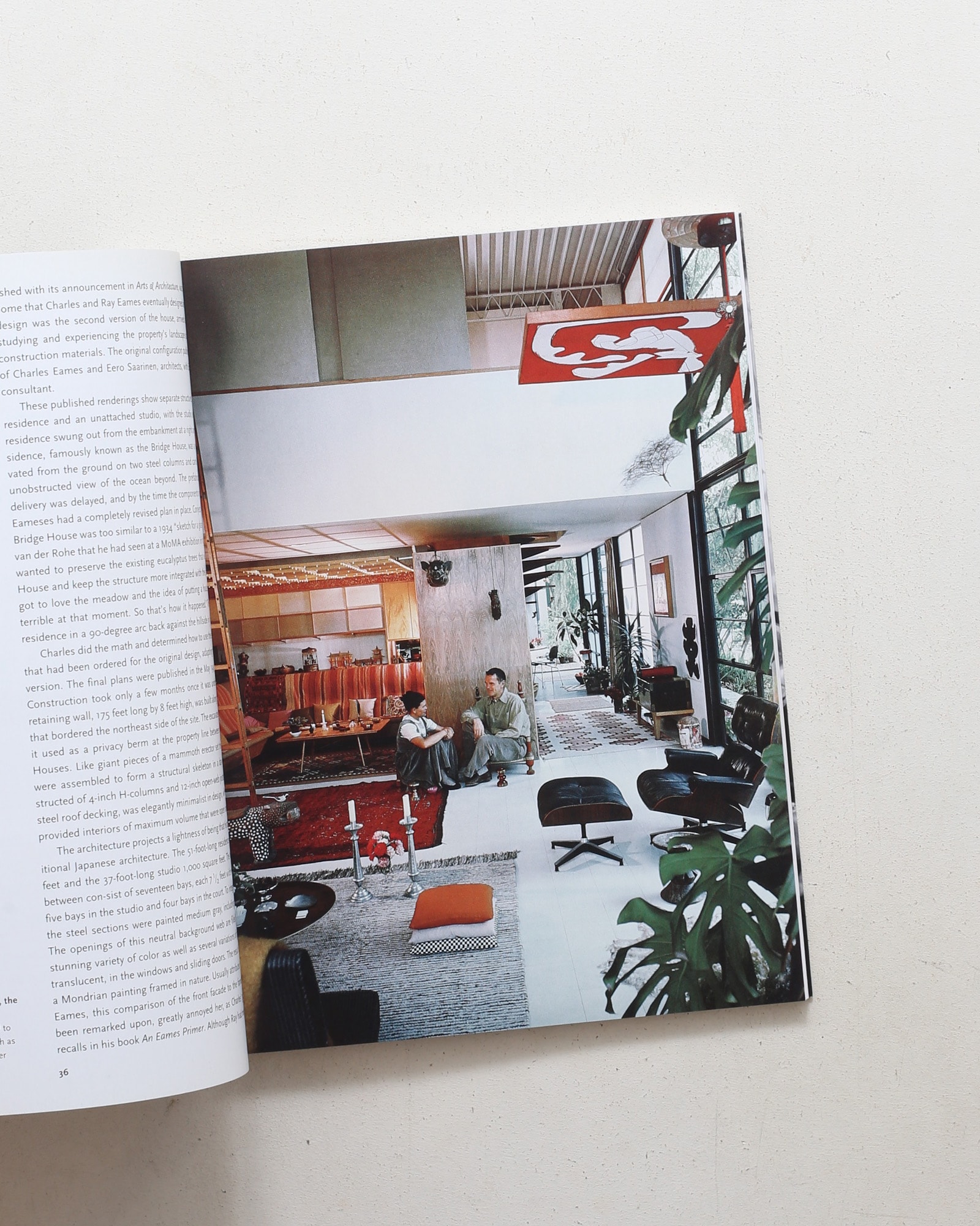 Charles ＆ Ray Eames: 1907-1978, 1912-1988 Pioneers of Mid-Century Modernism