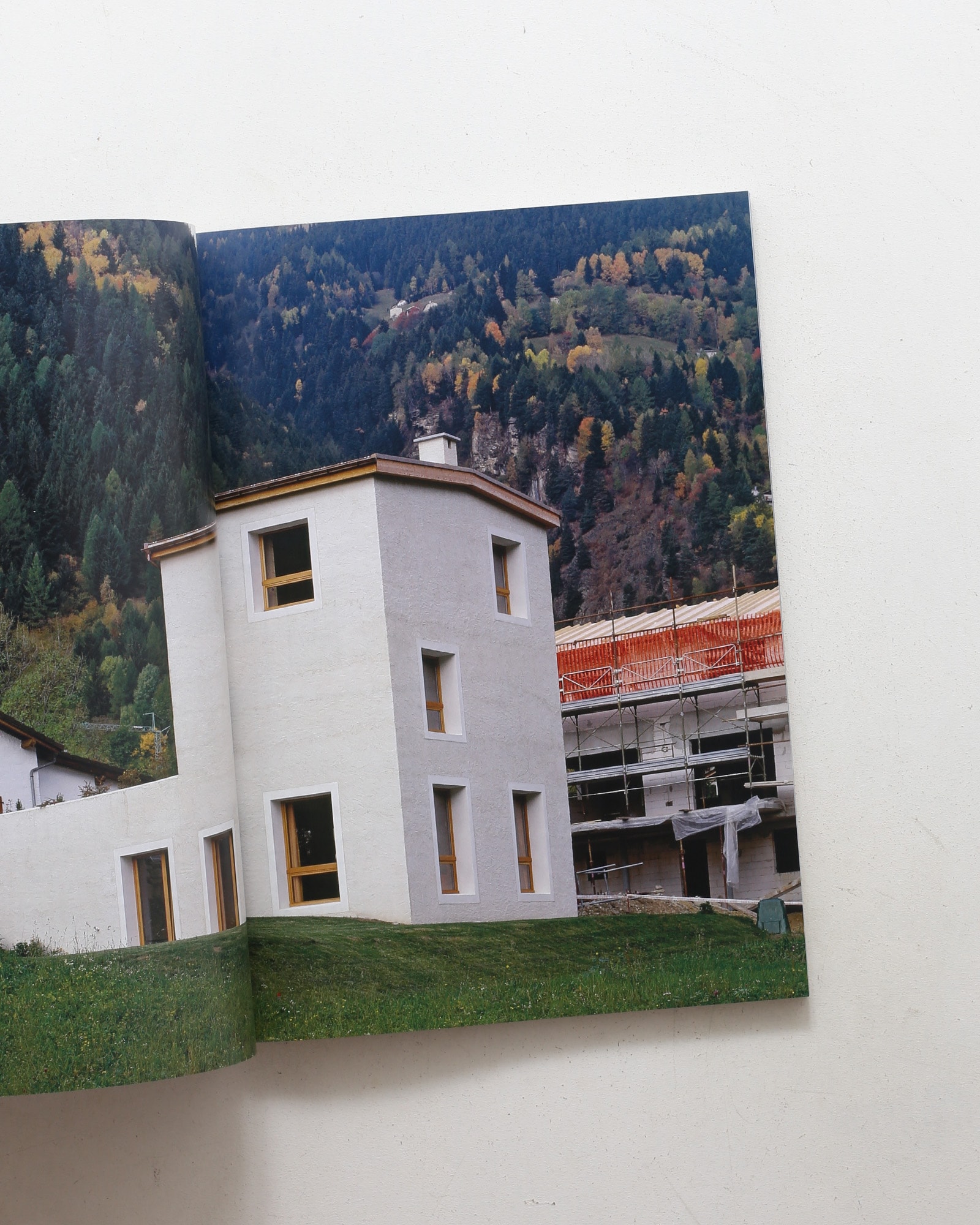 a+u 建築と都市 2011年1月号 No.484 スイス・サウンド：スイスの建築 2000-2009