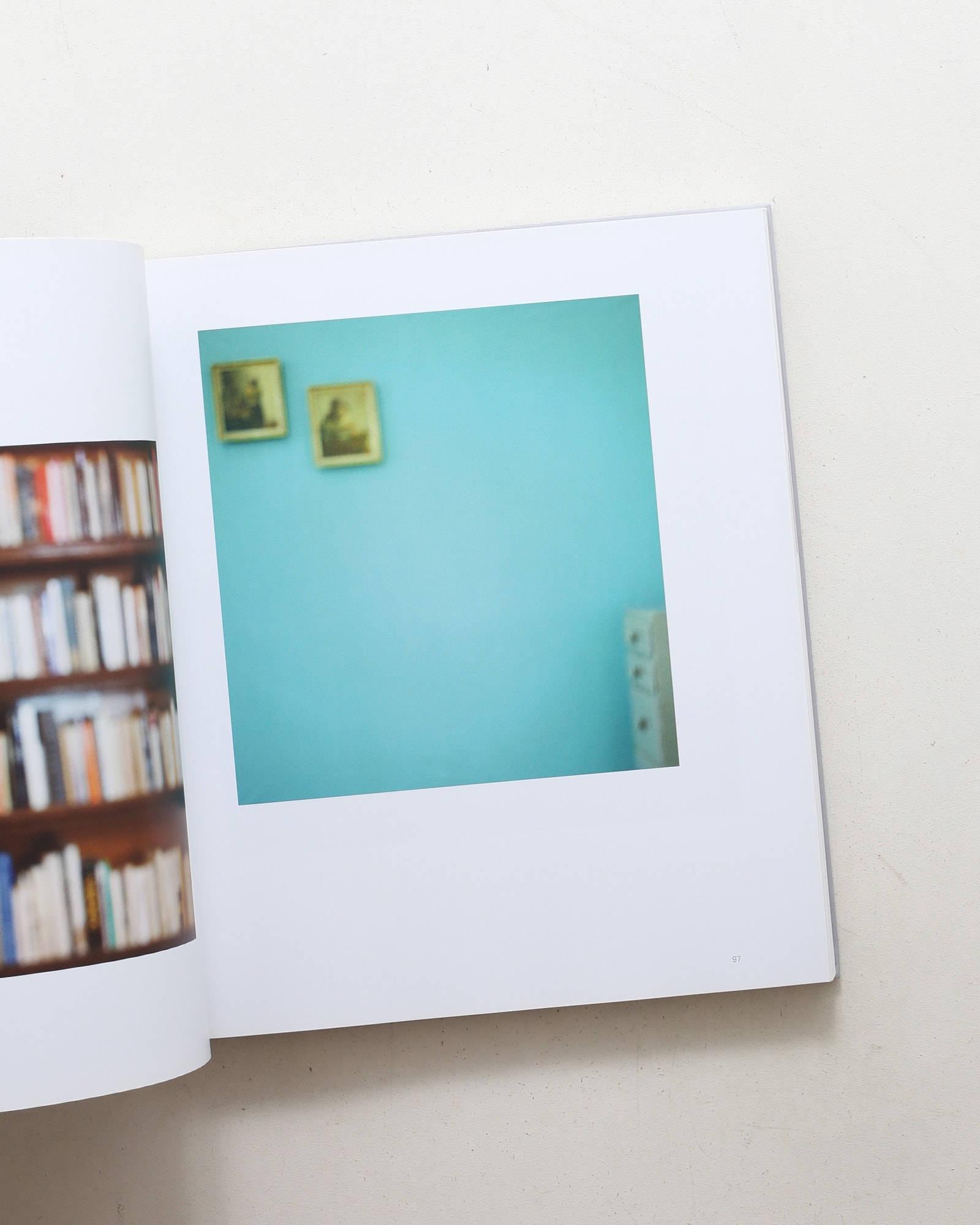 Uta Barth: Peripheral Vision