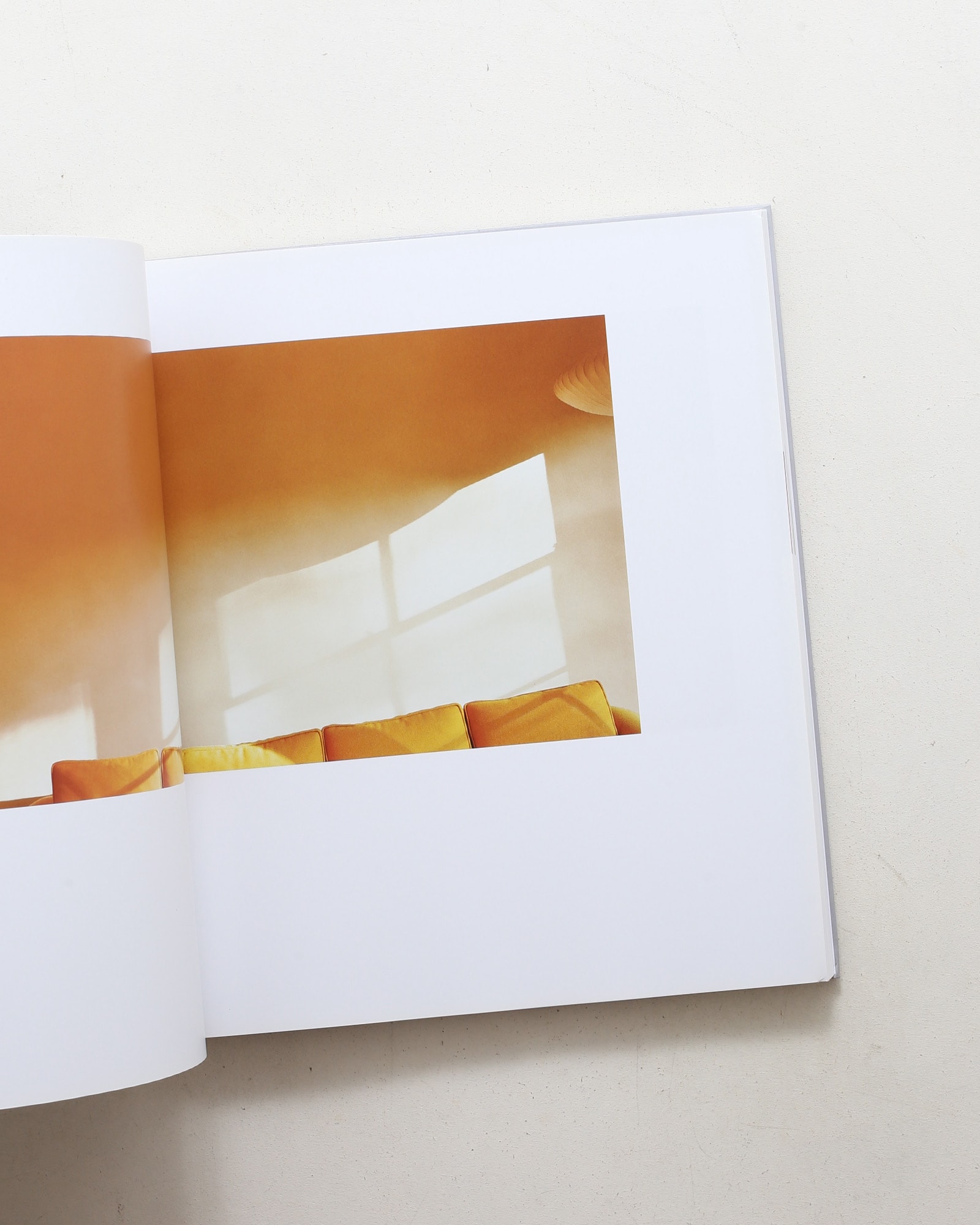 Uta Barth: Peripheral Vision