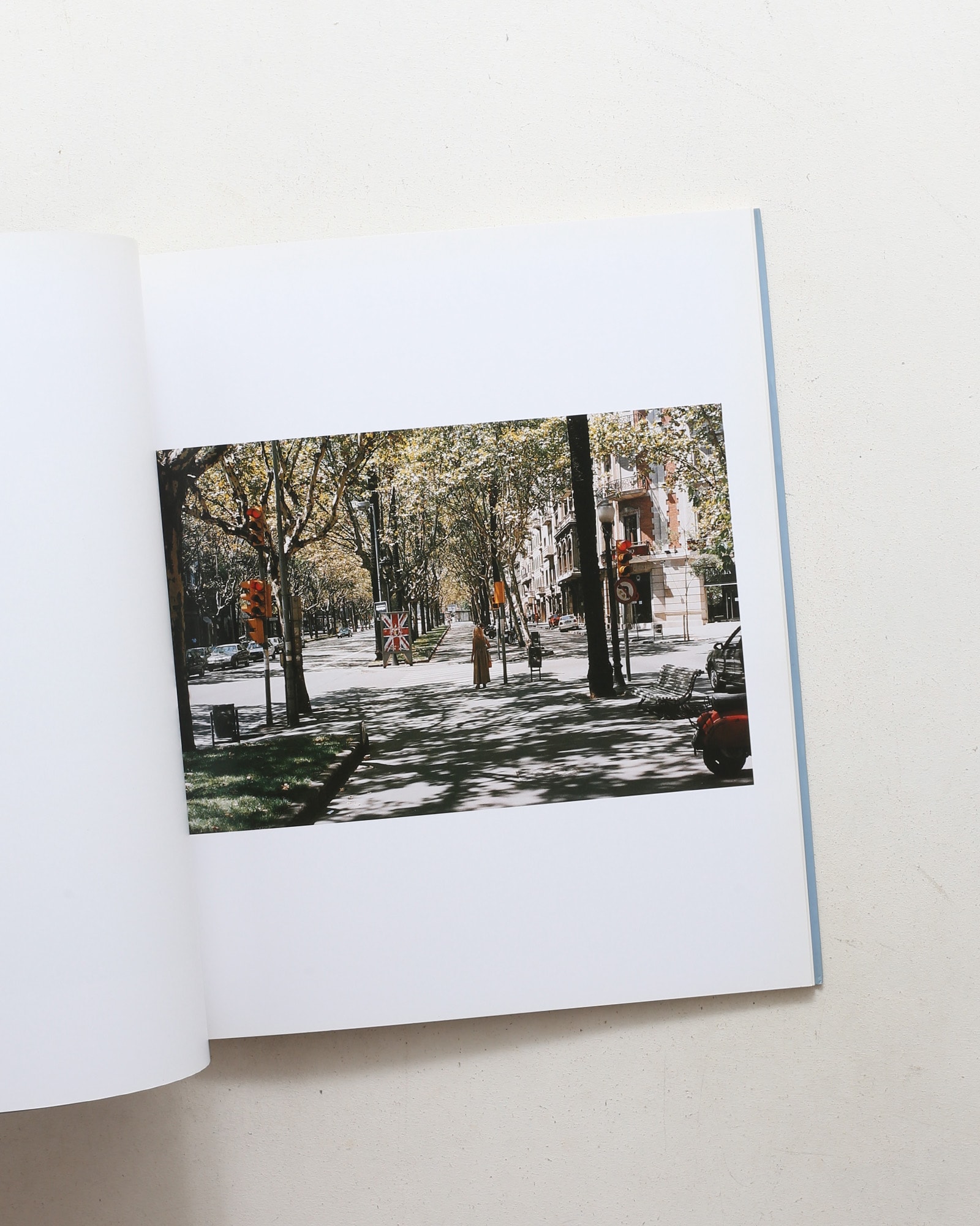 Something is Missing | Jean-Marc Bustamante