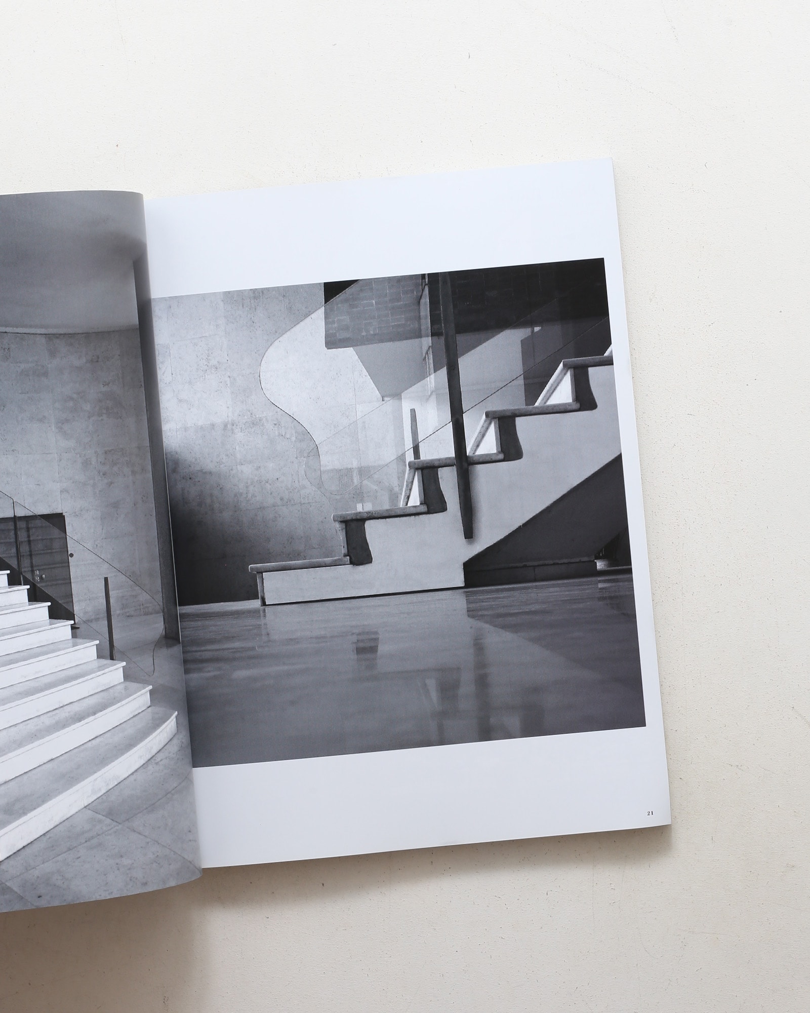 a+u 建築と都市 2017年11月号 No.566 ヨーロッパ建築 1945～1970年 モダニズムとコンテクストの統合