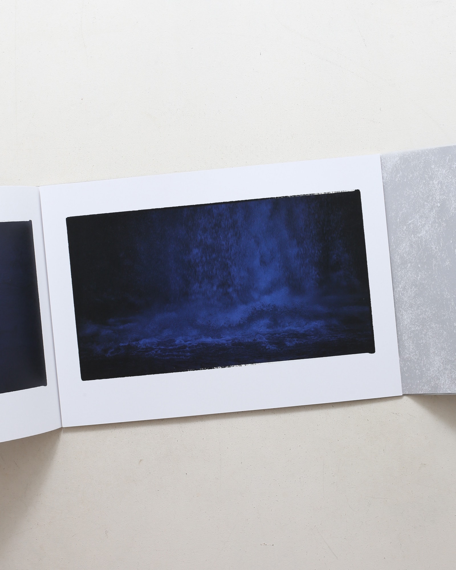 IN A SILENT WAY | 田中昭二