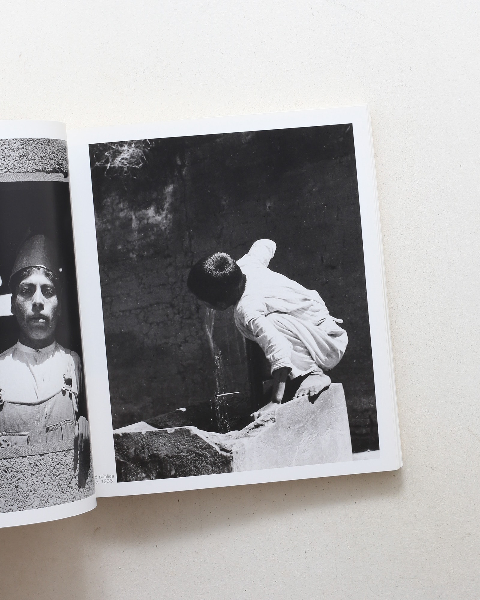 Manuel Alvarez Bravo: 303 photographies, 1920-1986