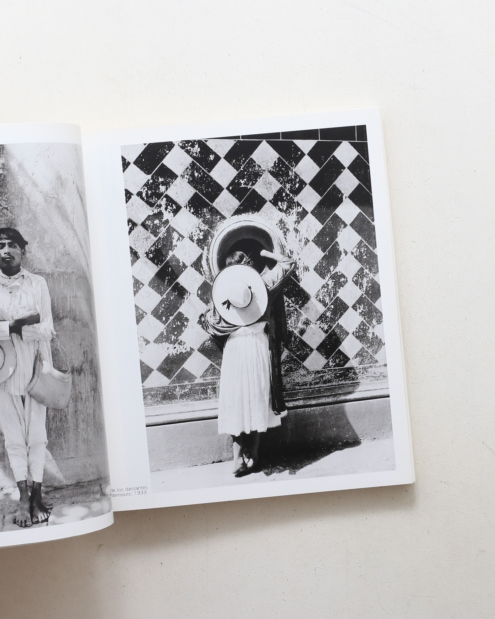 Manuel Alvarez Bravo: 303 photographies, 1920-1986