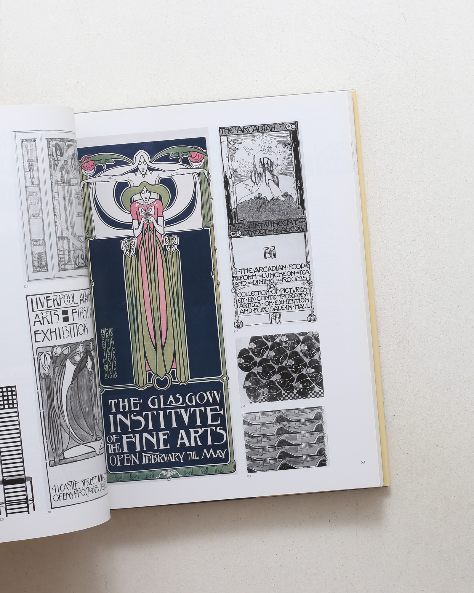 Graphic Style: From Victorian to Post-Modern