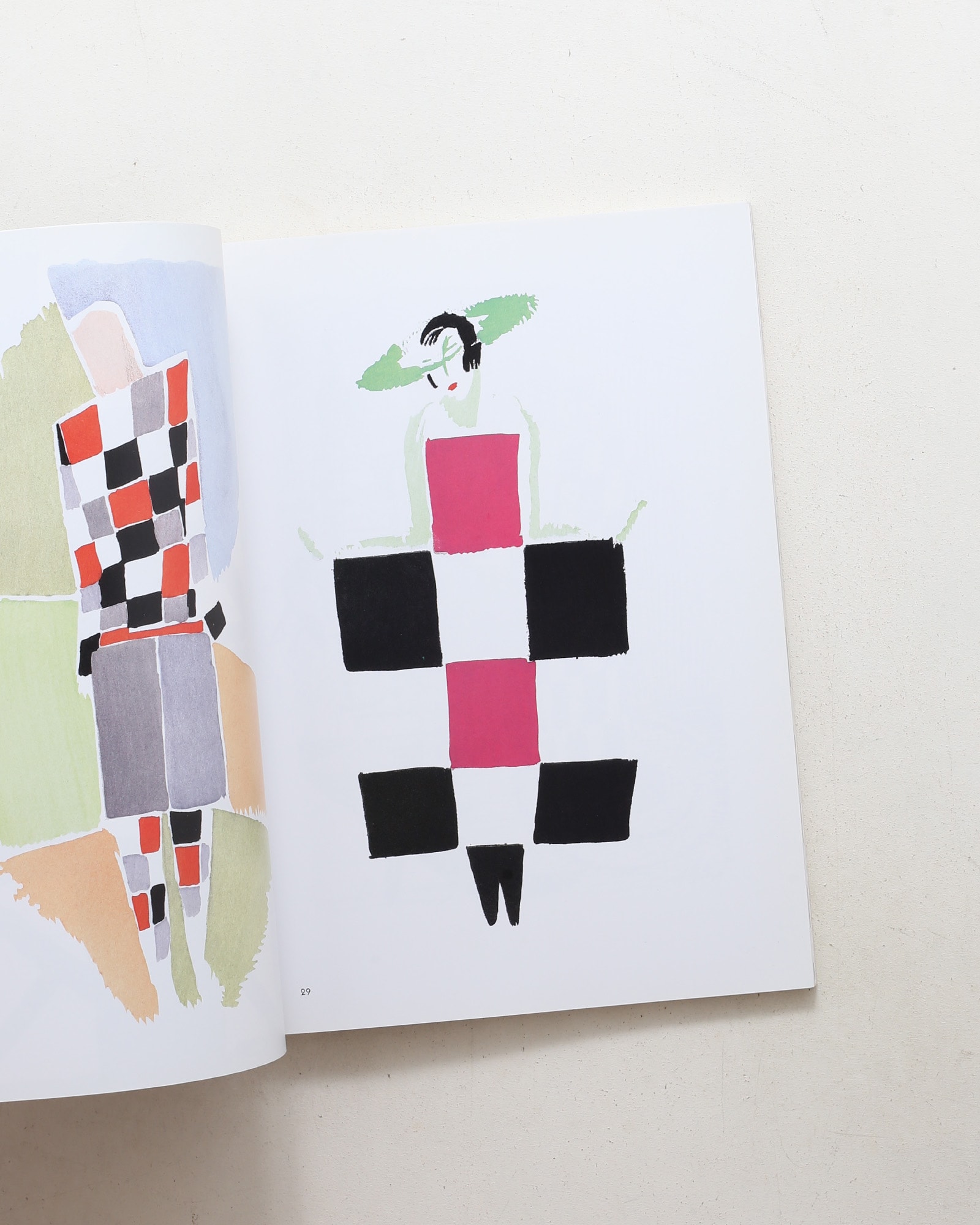Sonia Delaunay: Art into Fashion