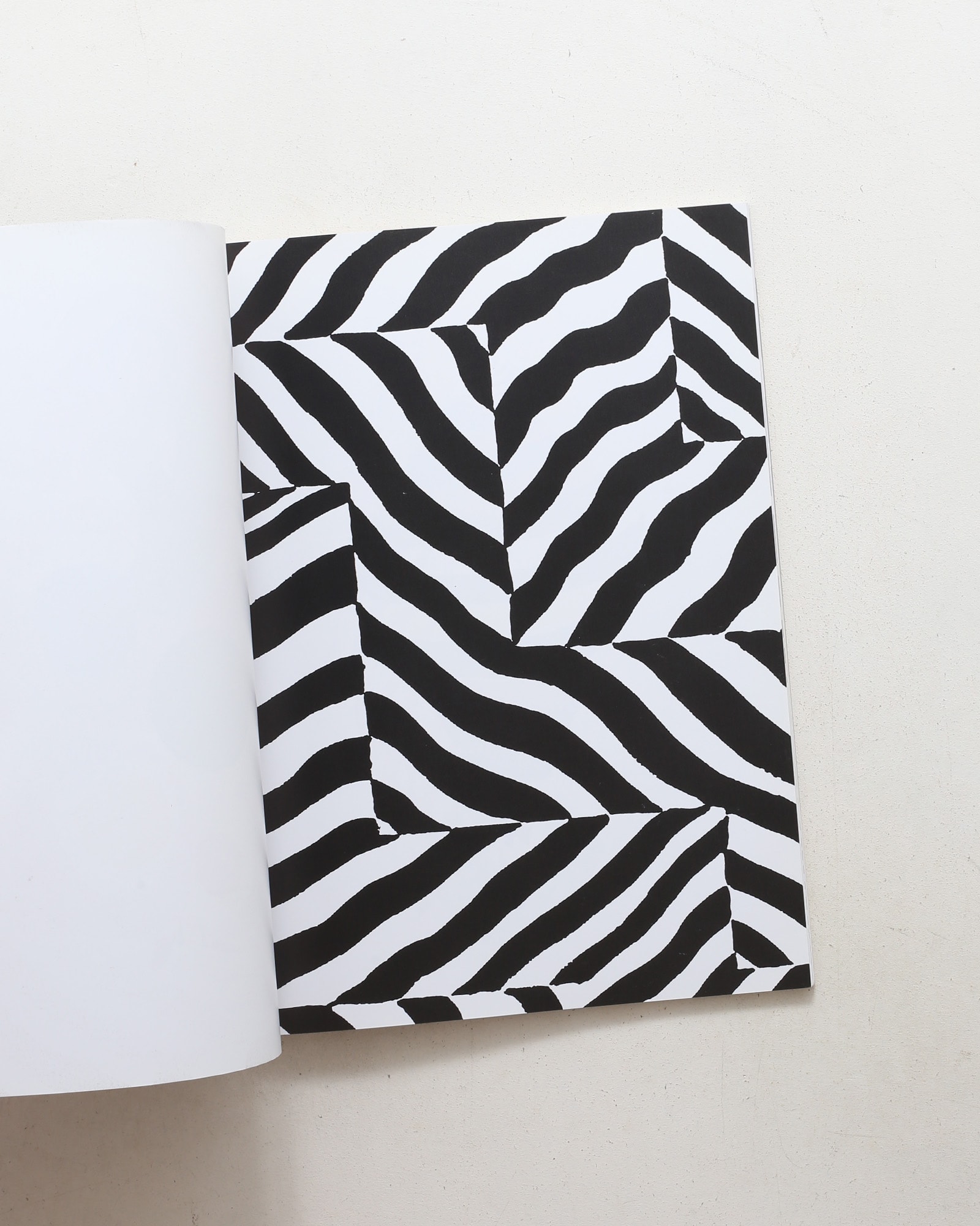 Sonia Delaunay: Art into Fashion